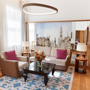 Deluxe Junior Suite